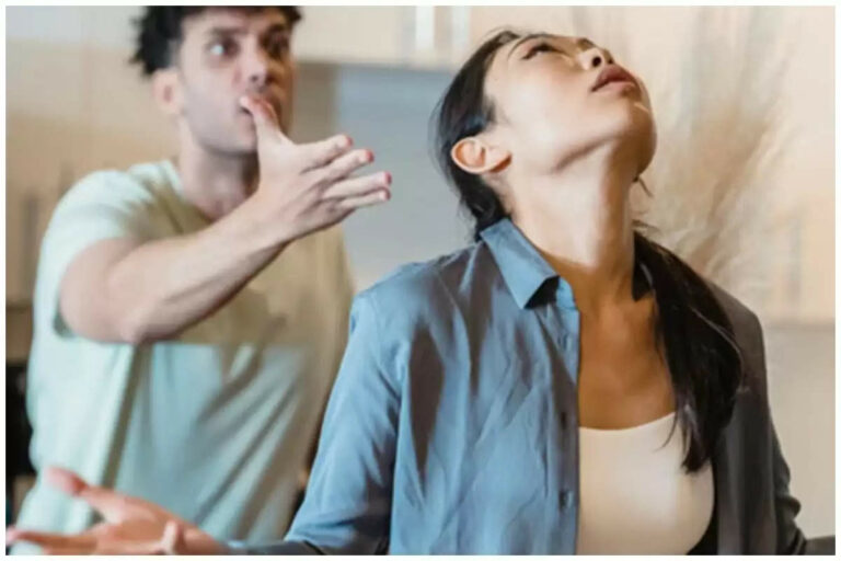 क्या मंकीपॉक्स वायरस सेक्स से फैलता है? क्या सावधानियां आवश्यक हैं; जानें विशेषज्ञों की सलाह