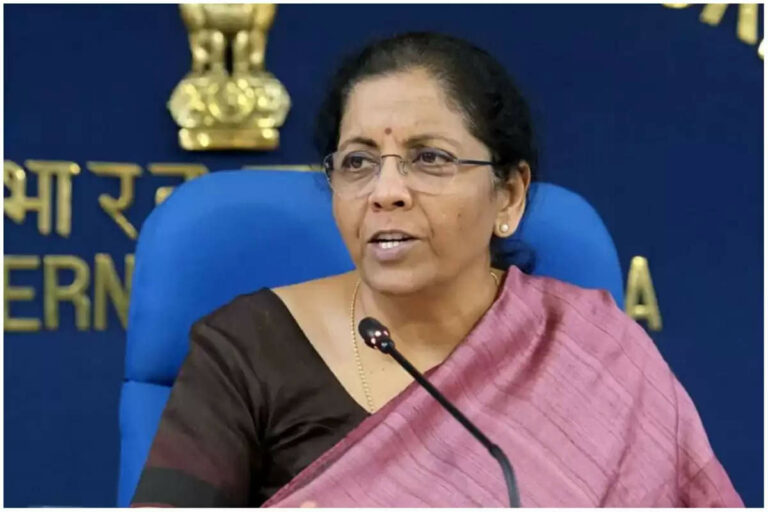 सरकार SBI और ONGC में बेच सकती है अपनी हिस्सेदारी, वित्त मंत्री का बयान – हिस्सेदारी बेचने से कोई परहेज नहीं