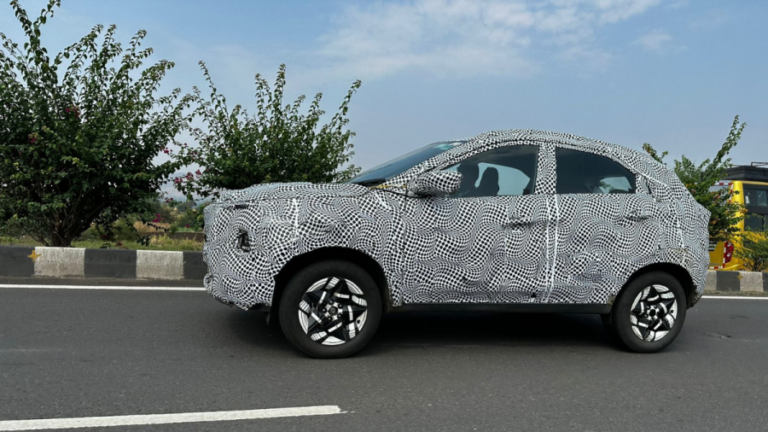 Tata Nexon facelift: इस महीने दस्तक देगी नेक्सॉन का फेसलिफ्ट मॉडल, 10.25 इंच के टचस्क्रीन इंफोटेनमेंट सिस्टम के साथ मिलेंगे कई फीचर्स