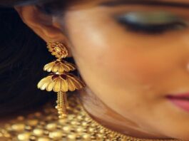 Trendy Gold Jhumka