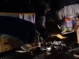 collision-between-tsrtc-bus-and-a-truck-in-nellore-andhra-pradesh-accident-one-dead-seven-injured