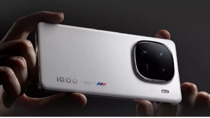 iQOO 12