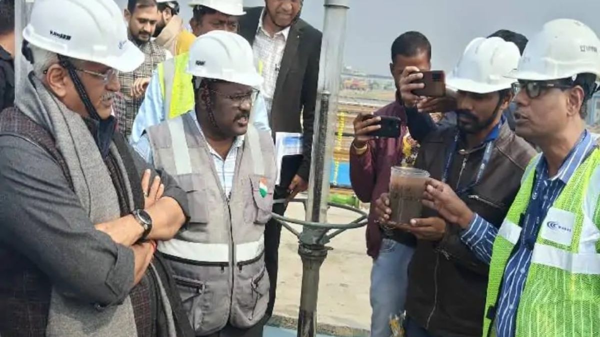 namami-gange-project-ganga-will-be-completely-pure-by-2025-jal-shakti-minister-claimed