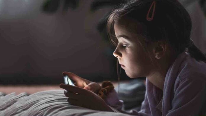 Child Mobile Addicted