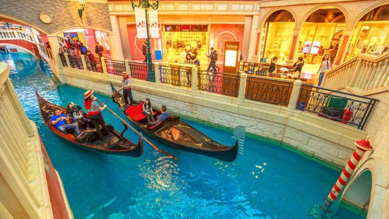 Famous Place In Noida