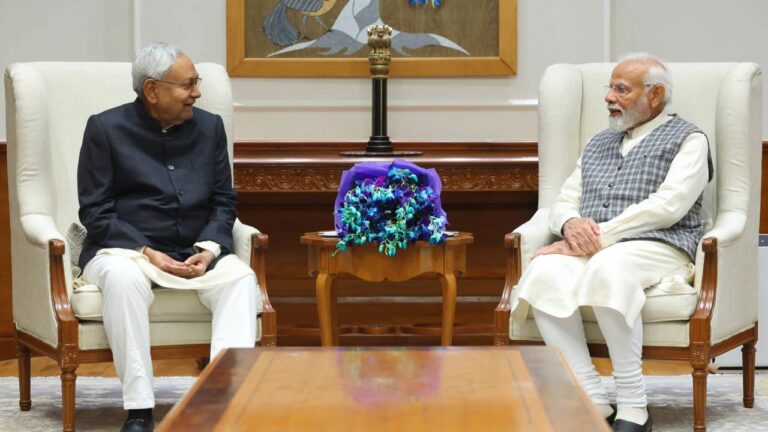 बिहार फ्लोर टेस्ट:होगा खेला! नीतीश के मंत्री के घर भोज से नदारद रहे जेडीयू के 9 विधायक