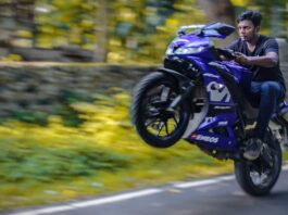 Yamaha R15