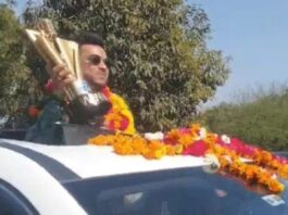 Indian Idol के विजेता Vaibhav Gupta का जोरदार स्वागत, सीजन 14 जीतने के बाद मुंबई से पहुंचे कानपुर! 
