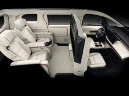 Lexus LM 350
