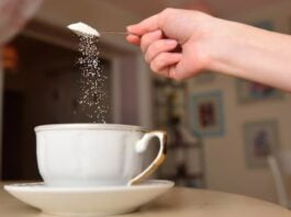 Use Salt In Tea