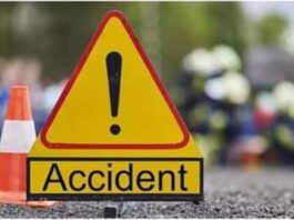 unnao-road-accident-bikes-collided-head-on-three-died-and-two-are-in-critical-injured