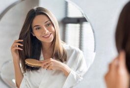 Hair Care: आज इस आर्टिकल में हम आपको ऐसी चीज के बारे में बताने वाले हैं इसके इस्तेमाल से बाल के टूटने की समस्या जड़ से खत्म हो जाएगी।