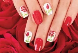 Red Nail Art Ideas: अगर आपको नेल आर्ट का भी शौक है तो इस आर्टिकल में रेड कलर के बेस्ट नेल आर्ट के डिजाइंस दिए गए हैं जो आपको काफी पसंद आएंगे.