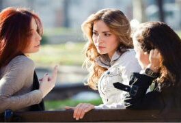 Friendship Tips: हर किसी के जीवन में एक व्यक्ति ऐसा होता है जो कभी भी उनका साथ नहीं छोड़ता चाहे परिस्थितियाँ कैसी भी हो लोग उसे सच्चा दोस्त कहते हैं।