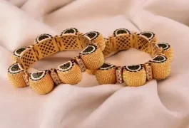 Kangan Designs: जरूरी है की चूड़ियों के साथ लेटेस्ट डिजाइन वाला कंगन भी मैच करने वाला हो तो पूरा लुक परफेक्ट नजर आता है।