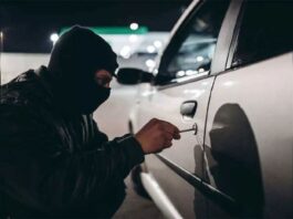 kanpur-to-fulfill-his-expensive-hobbies-a-minor-killed-the-cab-driver-and-looted-the-car-with-his-friends