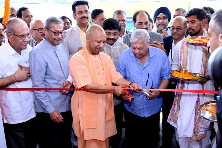 15 सौ रोजगार देने वाले यूनिट का श्रीगणेश, CM योगी ने किया उद्घाटन