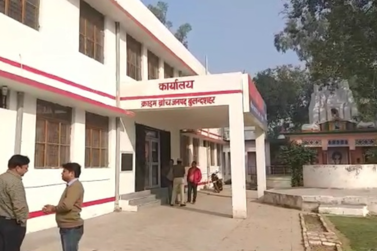 नाबालिग ने हेड कांस्टेबल बाप को मार डाला