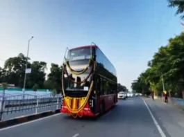 डबल डेकर ई-बस