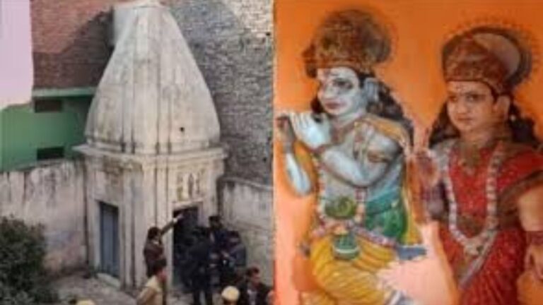Sambhal Mandir : 32 साल बाद खुले राधा कृष्ण मंदिर के दरवाजे, संभल में भक्तों में उमड़ा उत्साह
