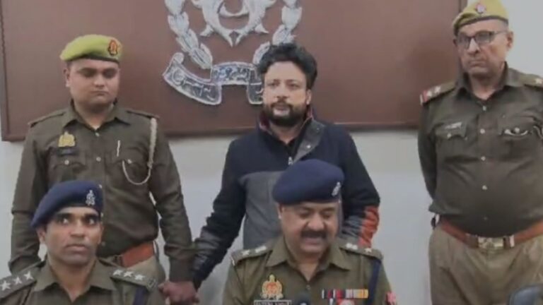 Ghaziabad News: पहले धर्मातरण फिर दहेज और प्रॉपर्टी के लिए परिवार पर दबाव आखिर में युवती ने खुद को लगाई आग..जाने !