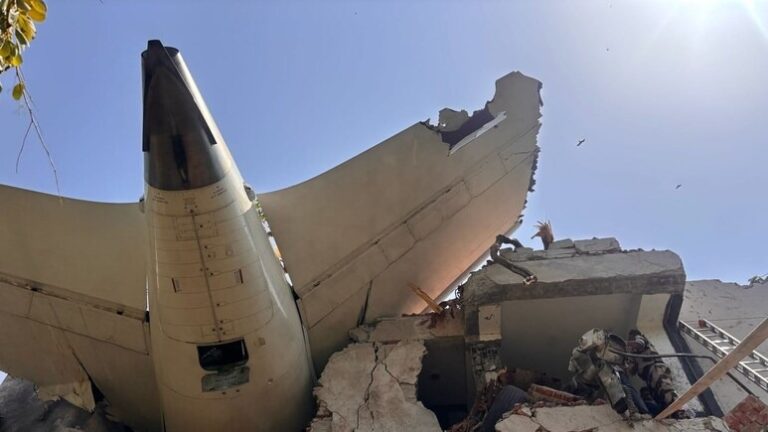 ahamdabad plane crash