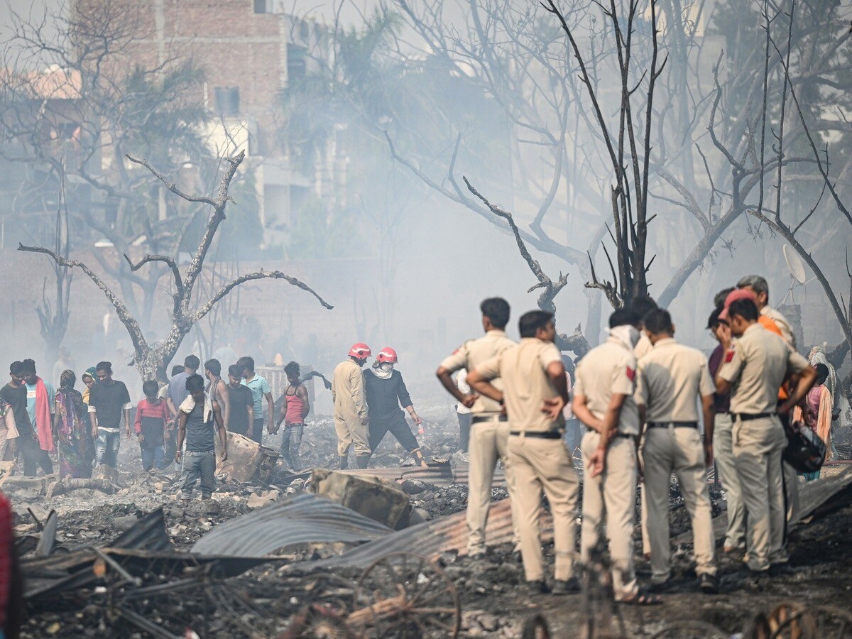 Delhi_Rohini_Jhuggis_Fire_1745808428103_1745808434680
