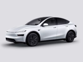 ये कार नहीं, सुरक्षा कवच है, रॉकेट हमला, जोरदार टक्कर… फिर भी सलामत Tesla