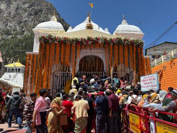 Gangotri Yamunotri pilgrimage surge
