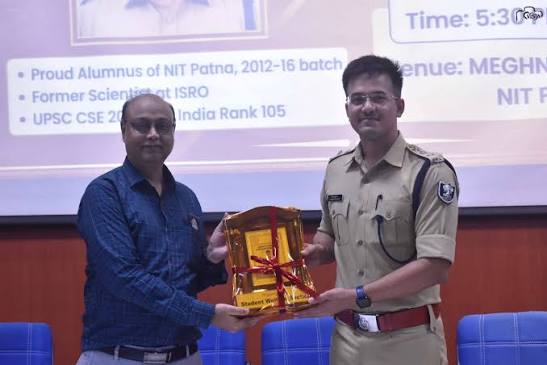IPS Sanket Kumar Success Story