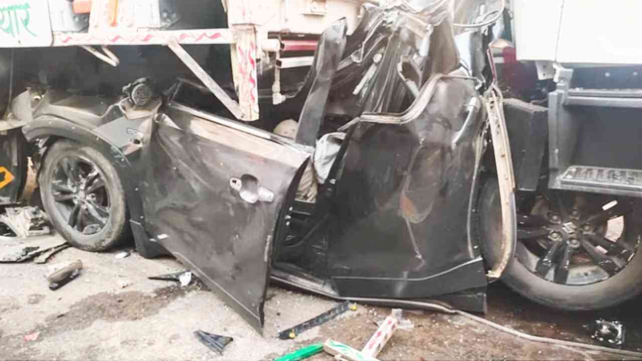 Lucknow Shaheed Path Accident