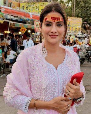 Nusrat Jahan Mahakaleshwar Visit