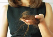Hair Fall: जाने रोज़ कितने बाल झड़ना होता है सामान्य, और कब लेनी पड़ती है डॉक्टर की सलाह
