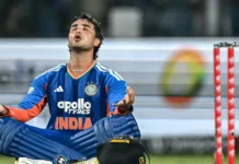 Abhishek Sharma ने 30 गेंदों में बनाया शतक, रोहित शर्मा का रिकॉर्ड तोड़कर रचा इतिहास