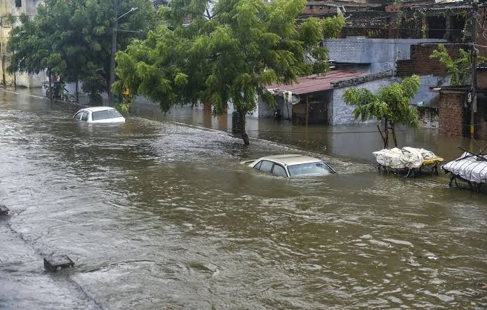 Lucknow Heavy Rainfall