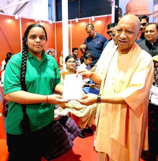 Yogi Adityanath Lucknow Book Festival